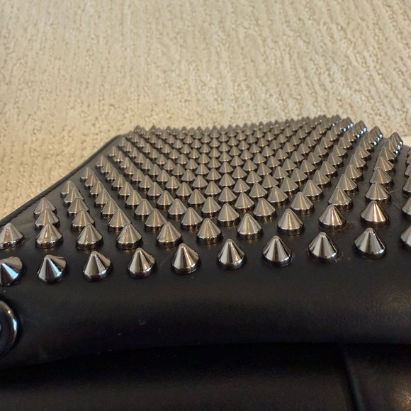 Christian Louboutin Triloubi Small Shoulder Bag Calf Leather Black - Picture 9 of 16